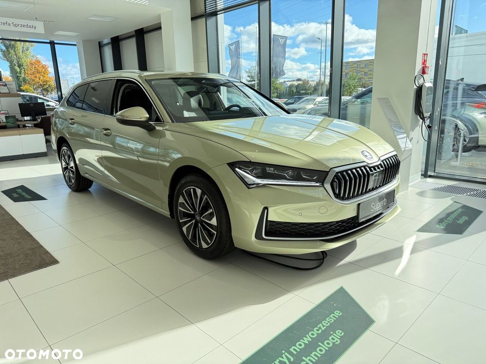 Skoda Superb 2.0 TDI SCR Edition 130 DSG - 2