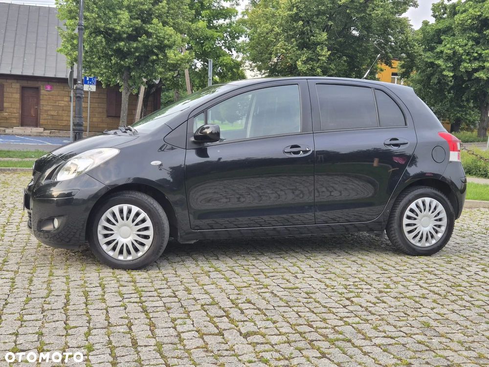 Toyota Yaris 1.33 VVT-i Cool - 4