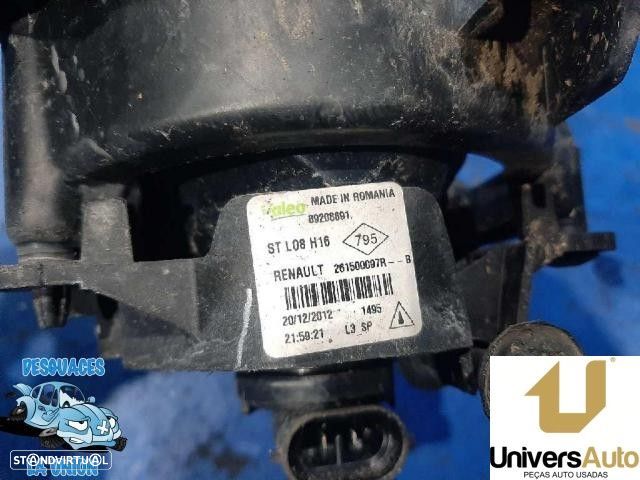 FAROL NEVOEIRO DIREITO RENAULT CAPTUR 2013 -261500097 R - 4