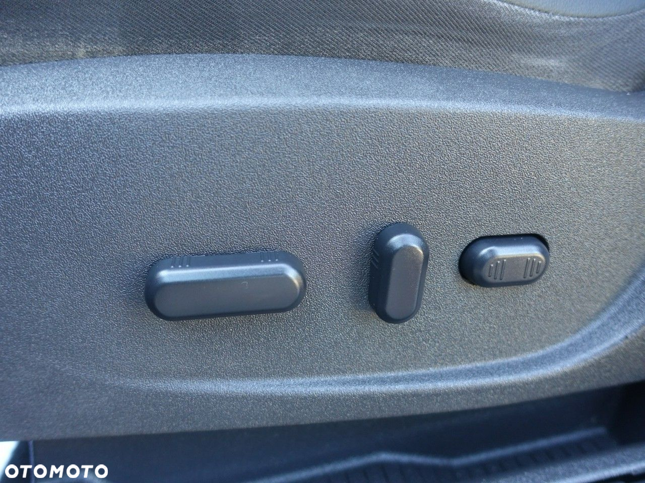 Ford Kuga - 28