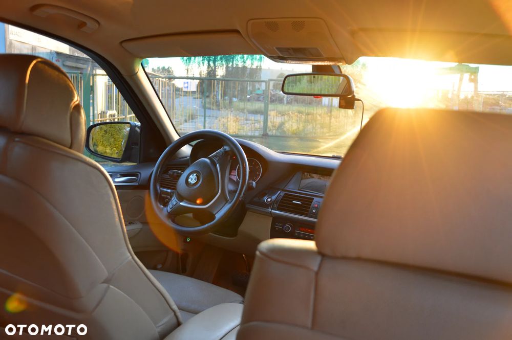 BMW X5 4.8i xDrive - 7