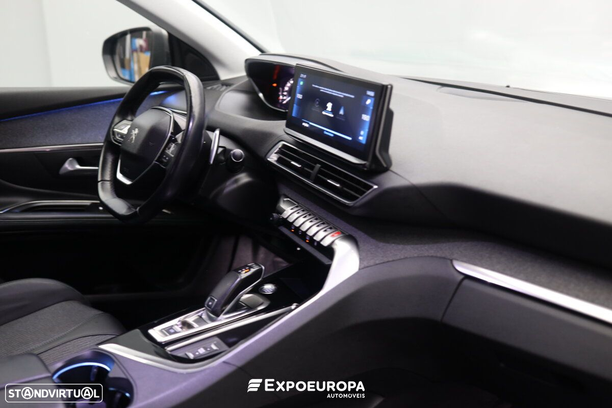 Peugeot 5008 1.5 BlueHDi Allure Pack EAT8 - 25