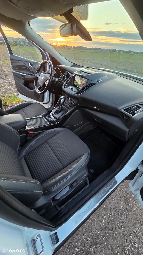Ford Kuga - 28