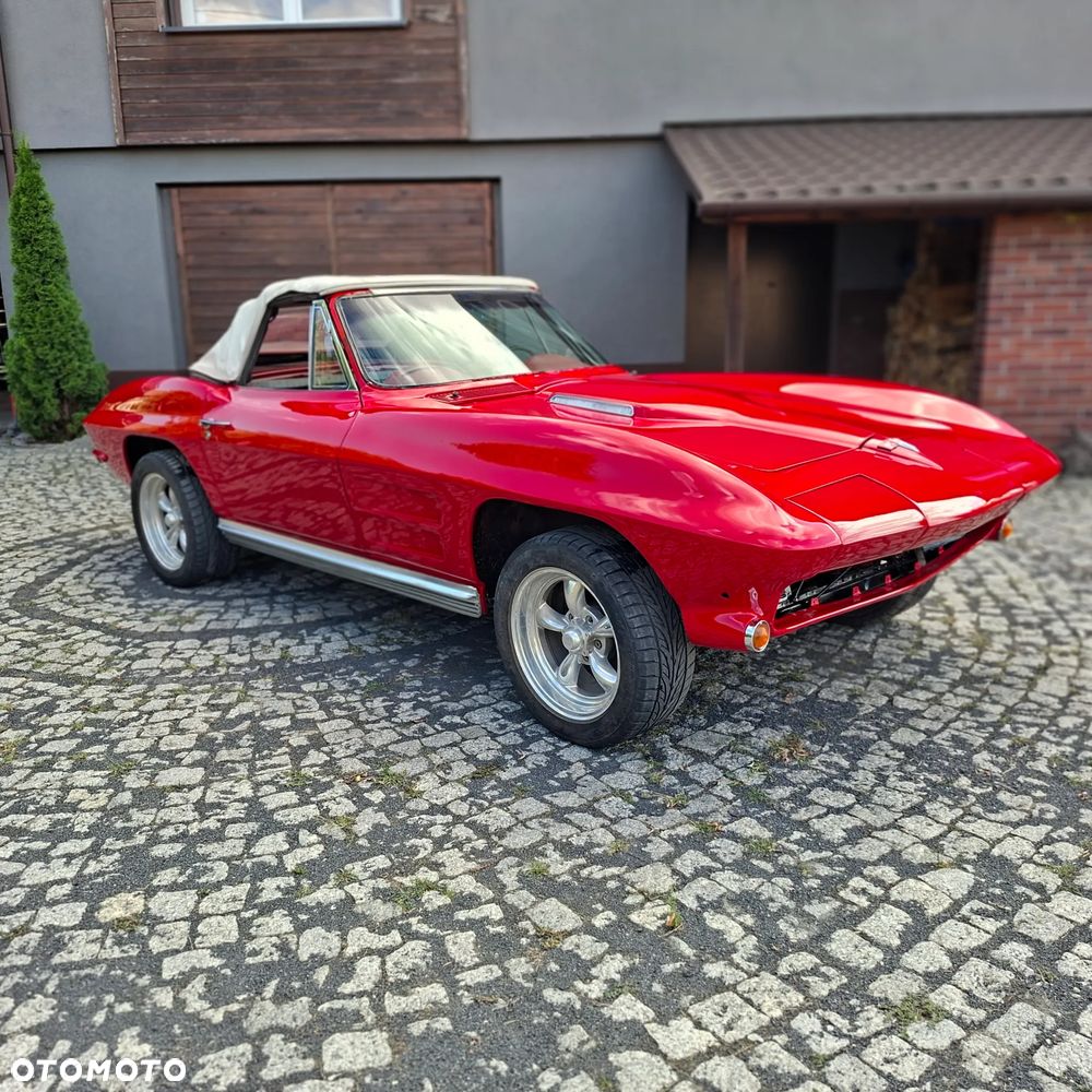 Chevrolet Corvette - 7