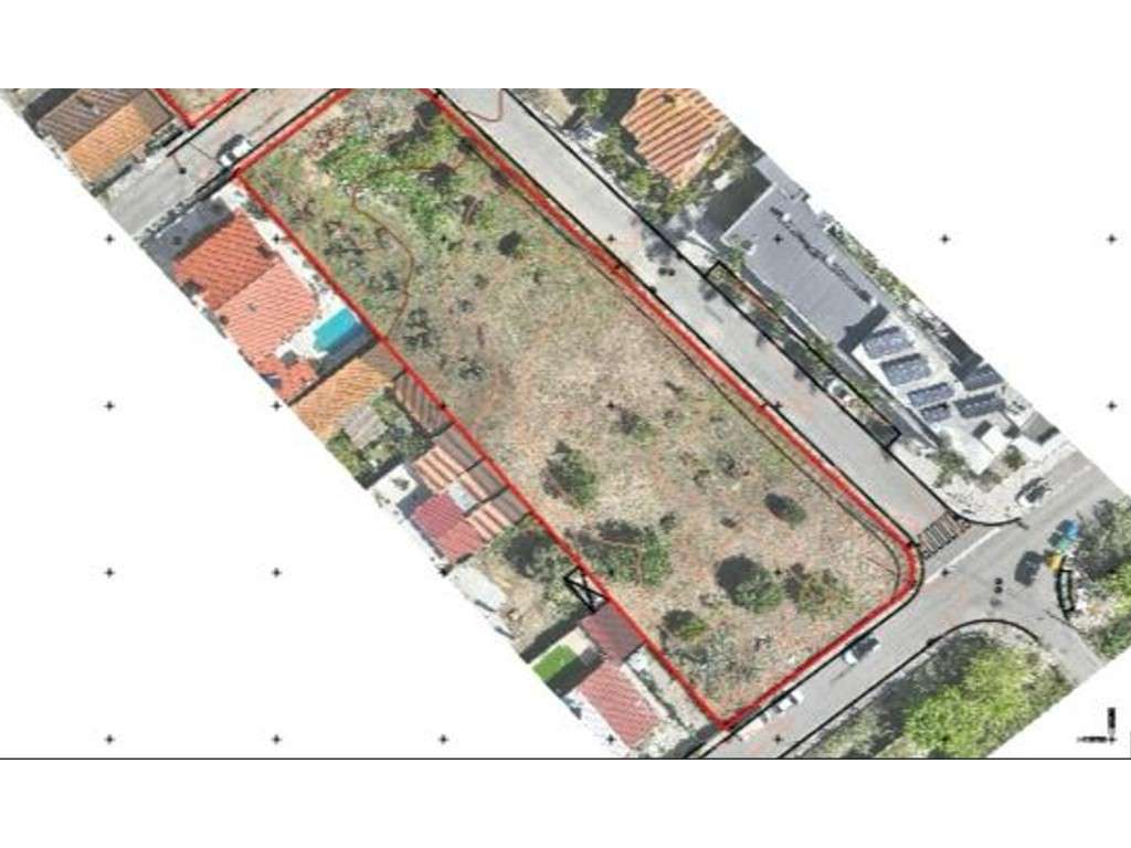 Terreno Urbano à Venda em Sobreda - Grande imagem: 3/12