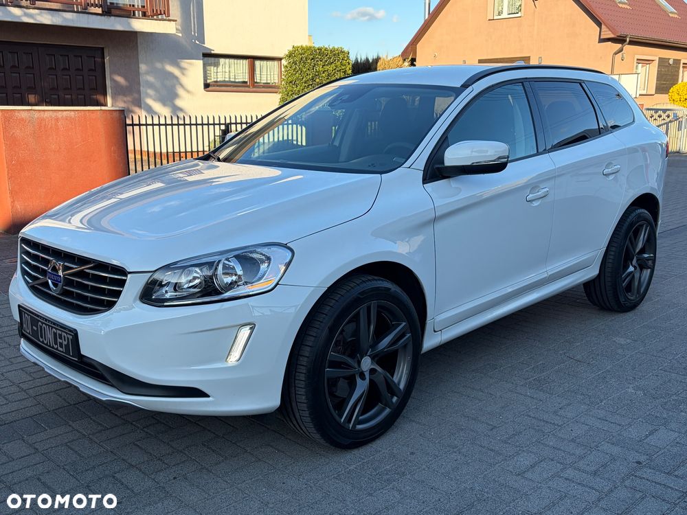 Volvo V60 D4 Momentum - 1