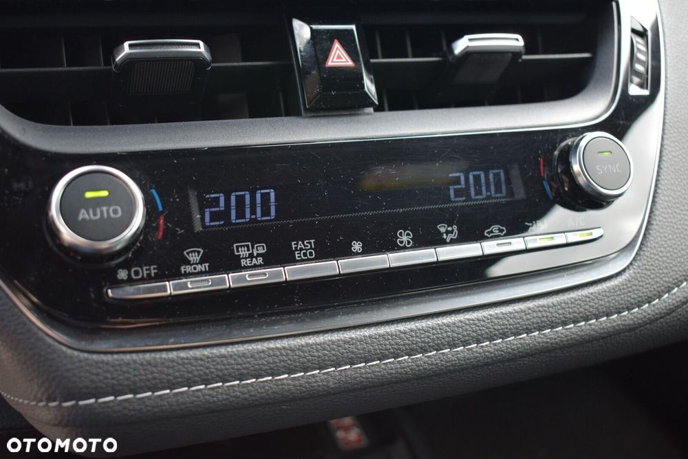 Toyota Corolla - 18