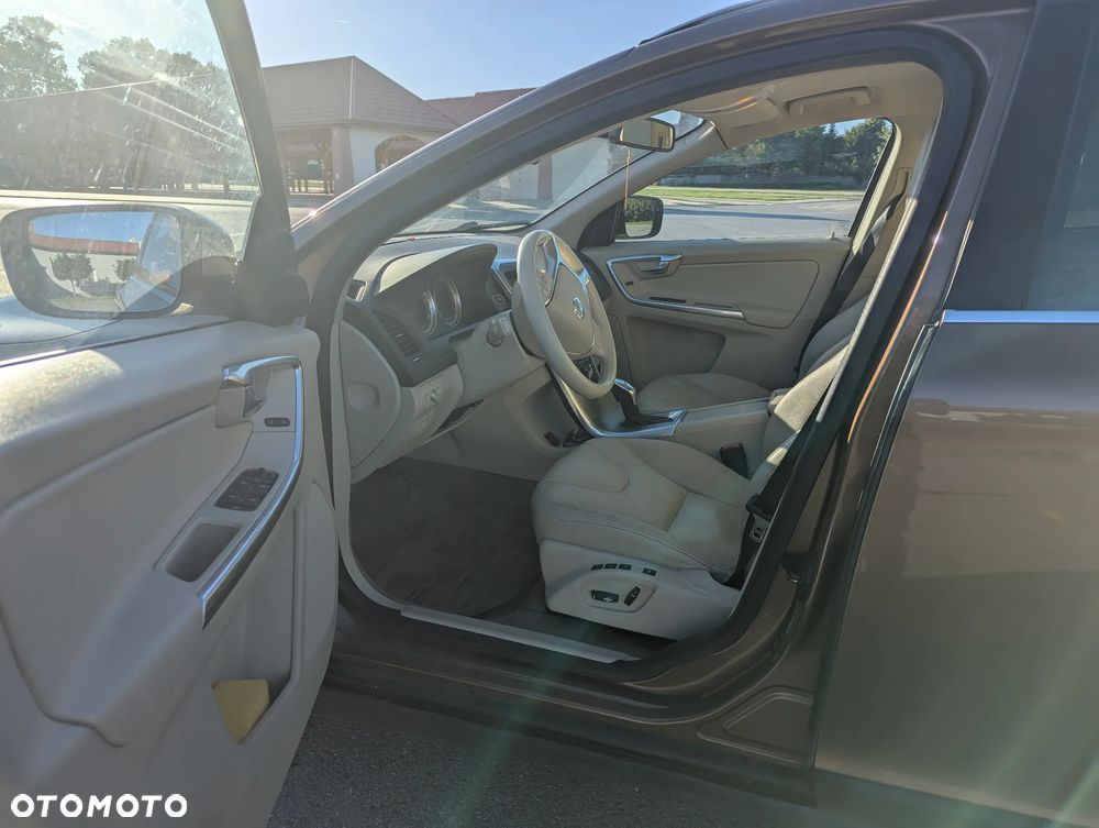 Volvo XC 60 - 7