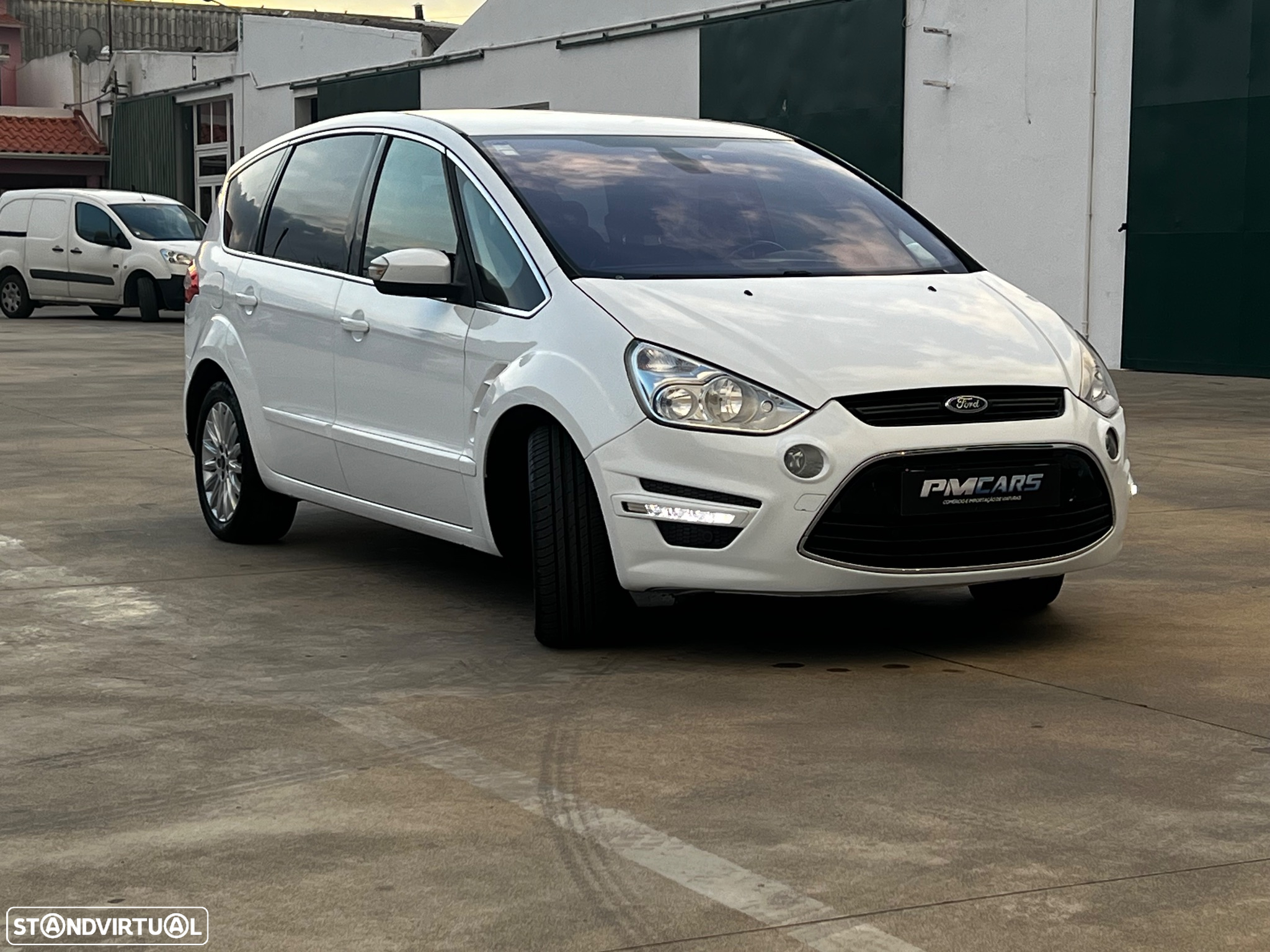 Ford S-Max 2.0 TDCi Titanium 7L 139g - 3