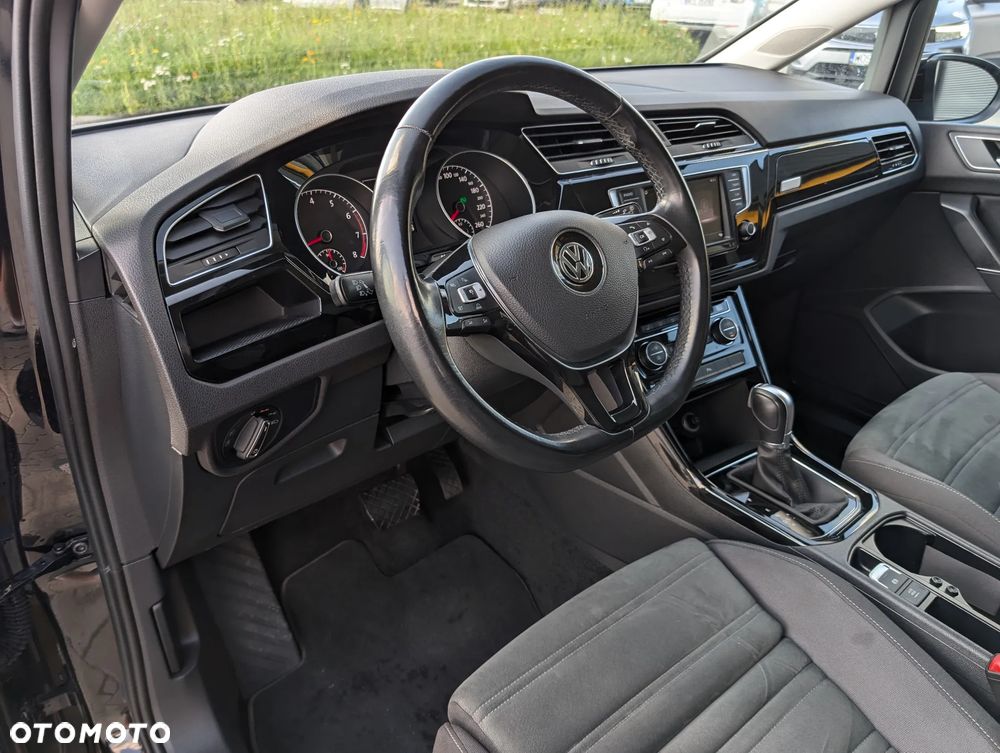 Volkswagen Touran 1.8 TSI (BlueMotion Technology) DSG Highline - 22