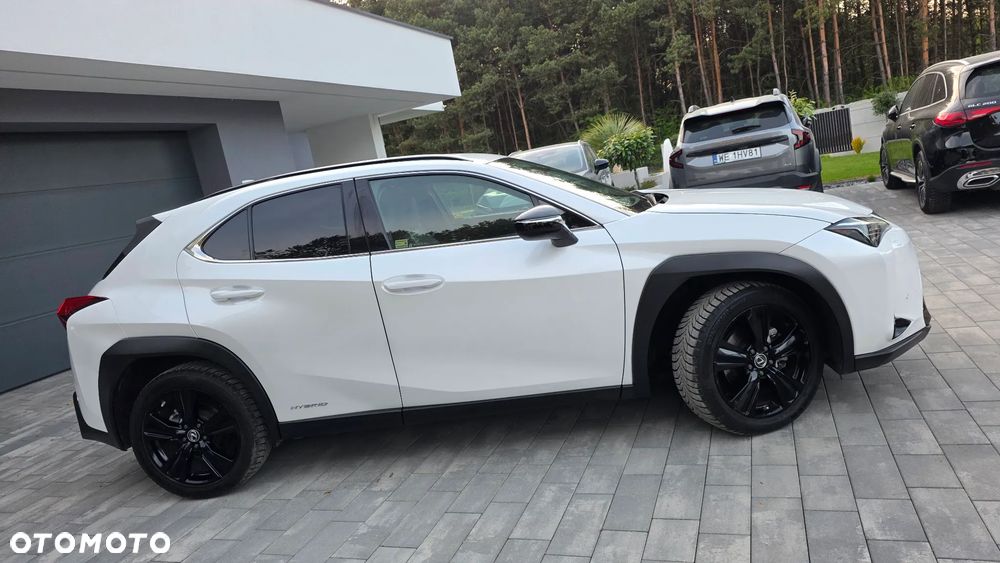 Lexus UX 250h GPF F Impression 2WD - 3
