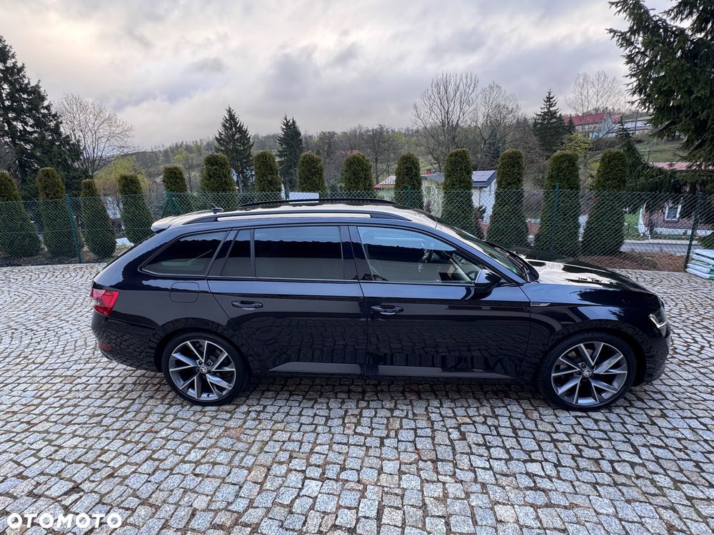 Skoda Superb 2.0 TDI SCR Sportline DSG - 12