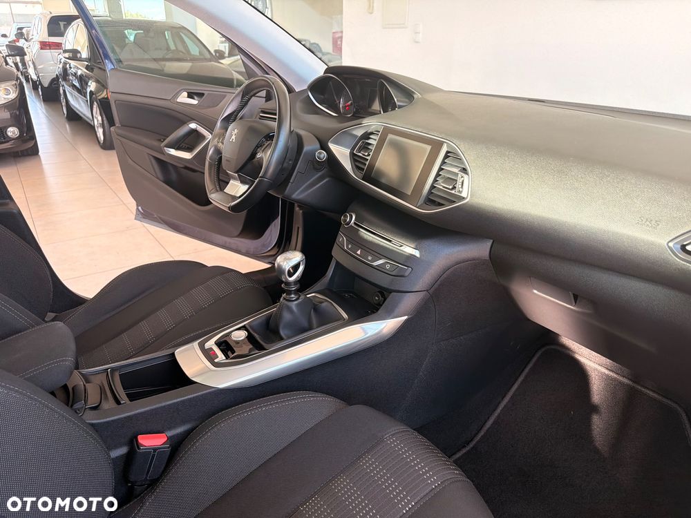 Peugeot 308 - 26