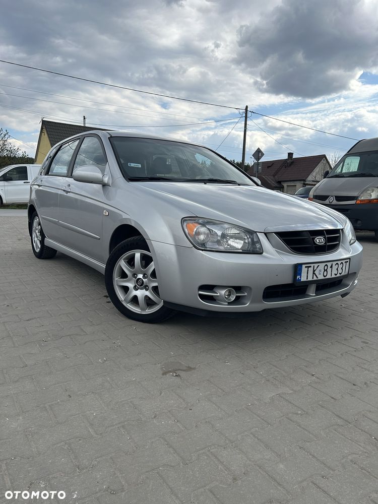 Kia Cerato - 1