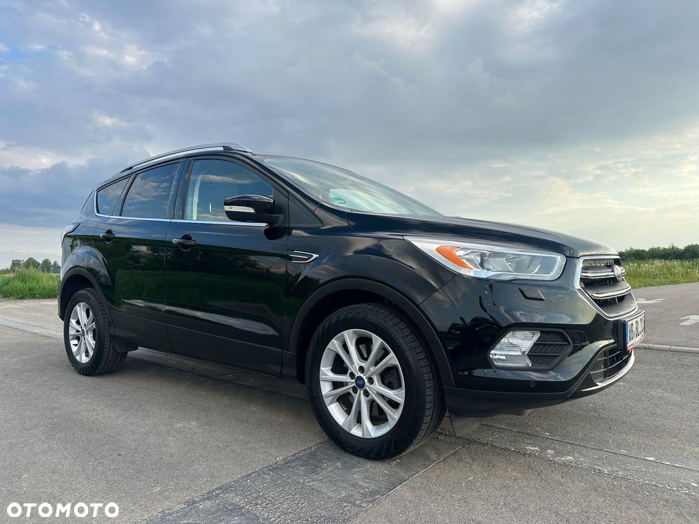 Ford Kuga 2.0 TDCi 2x4 Titanium - 3