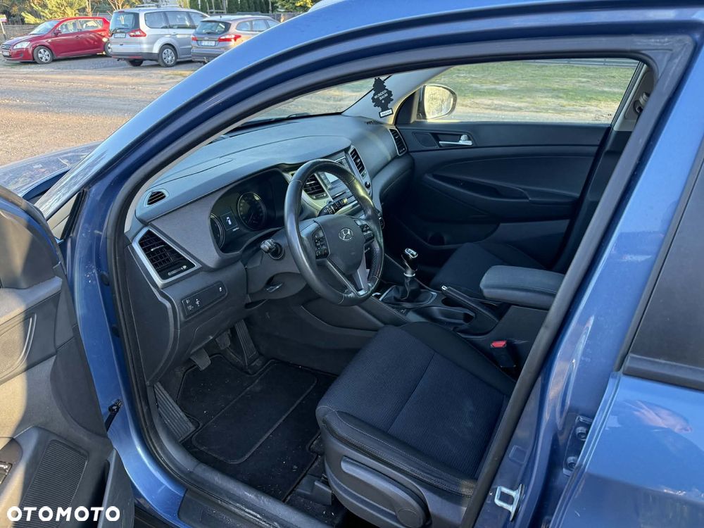 Hyundai Tucson 1.7 CRDI BlueDrive GO 2WD - 9