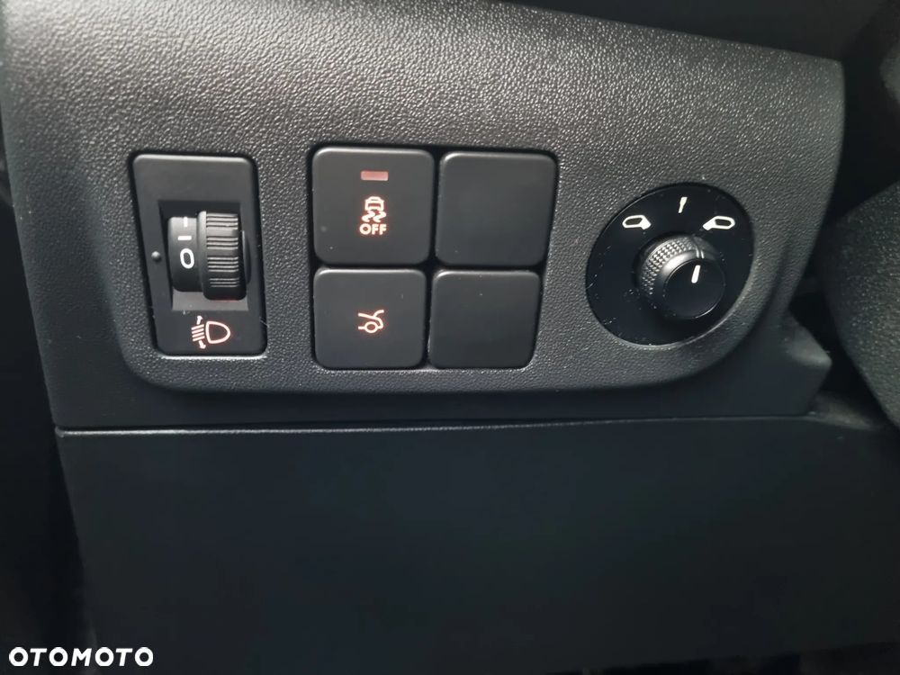 Citroën C-Elysée 1.6 VTi Exclusive EU6 - 18