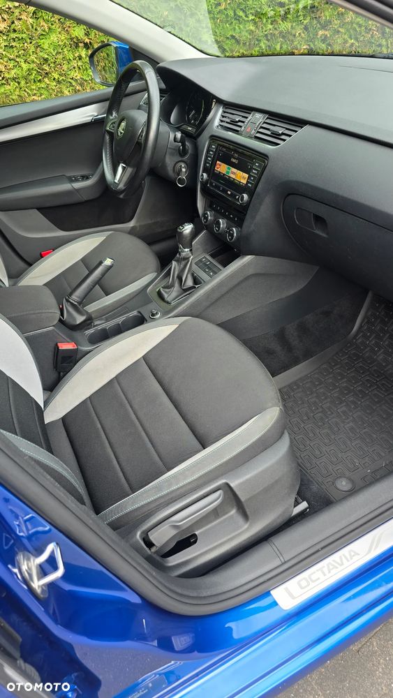 Skoda Octavia 2.0 TDI (Green tec) 4x4 Joy - 10