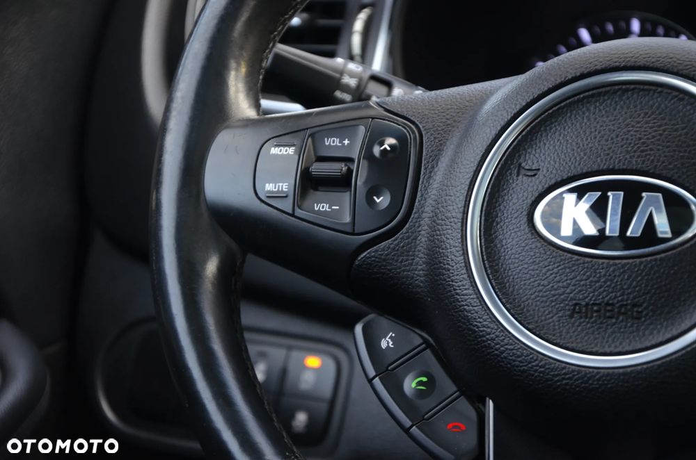 Kia Carens 2.0 GDI Edition 7 - 25