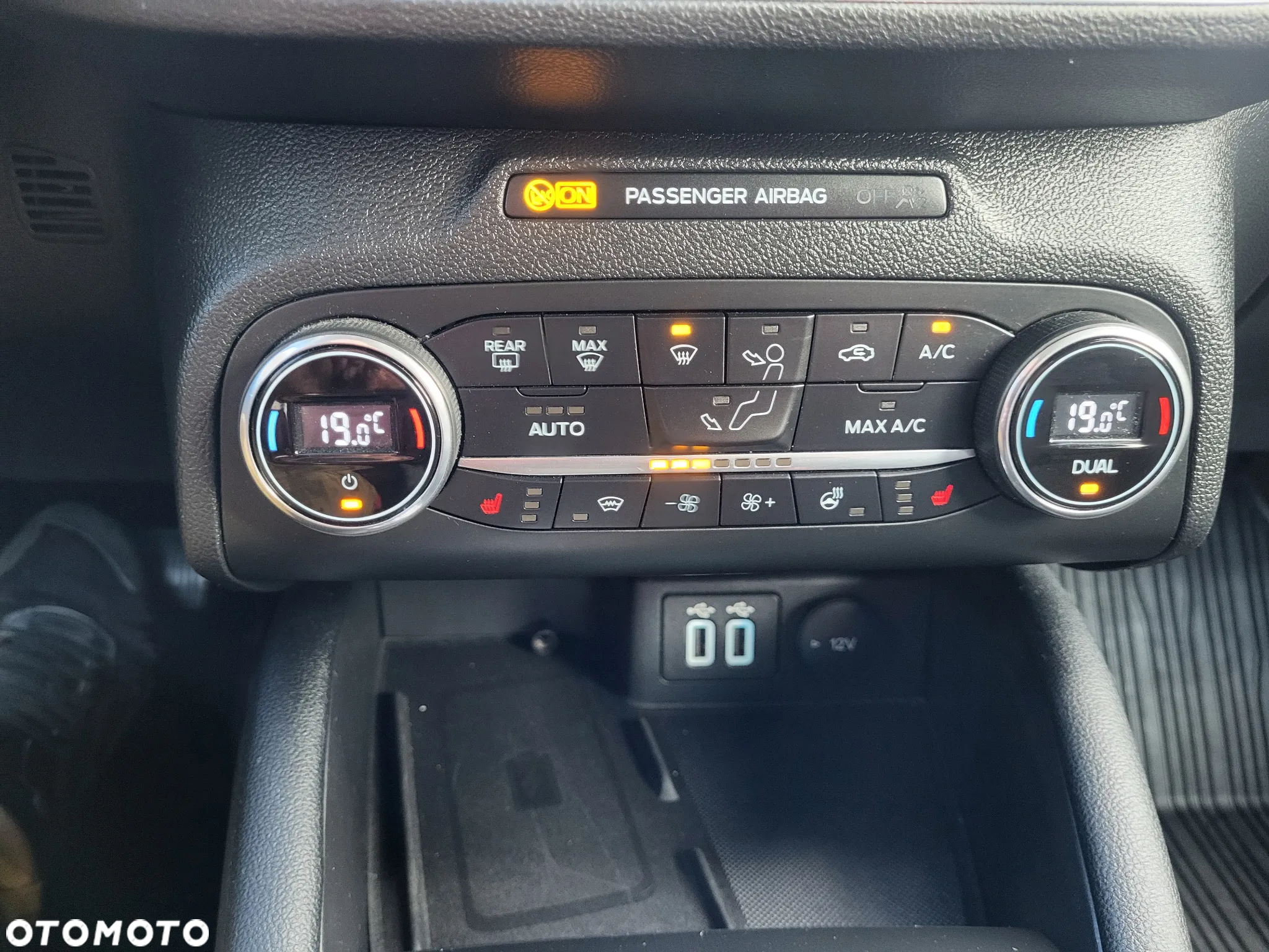 Ford Focus 2.0 EcoBlue Titanium - 31