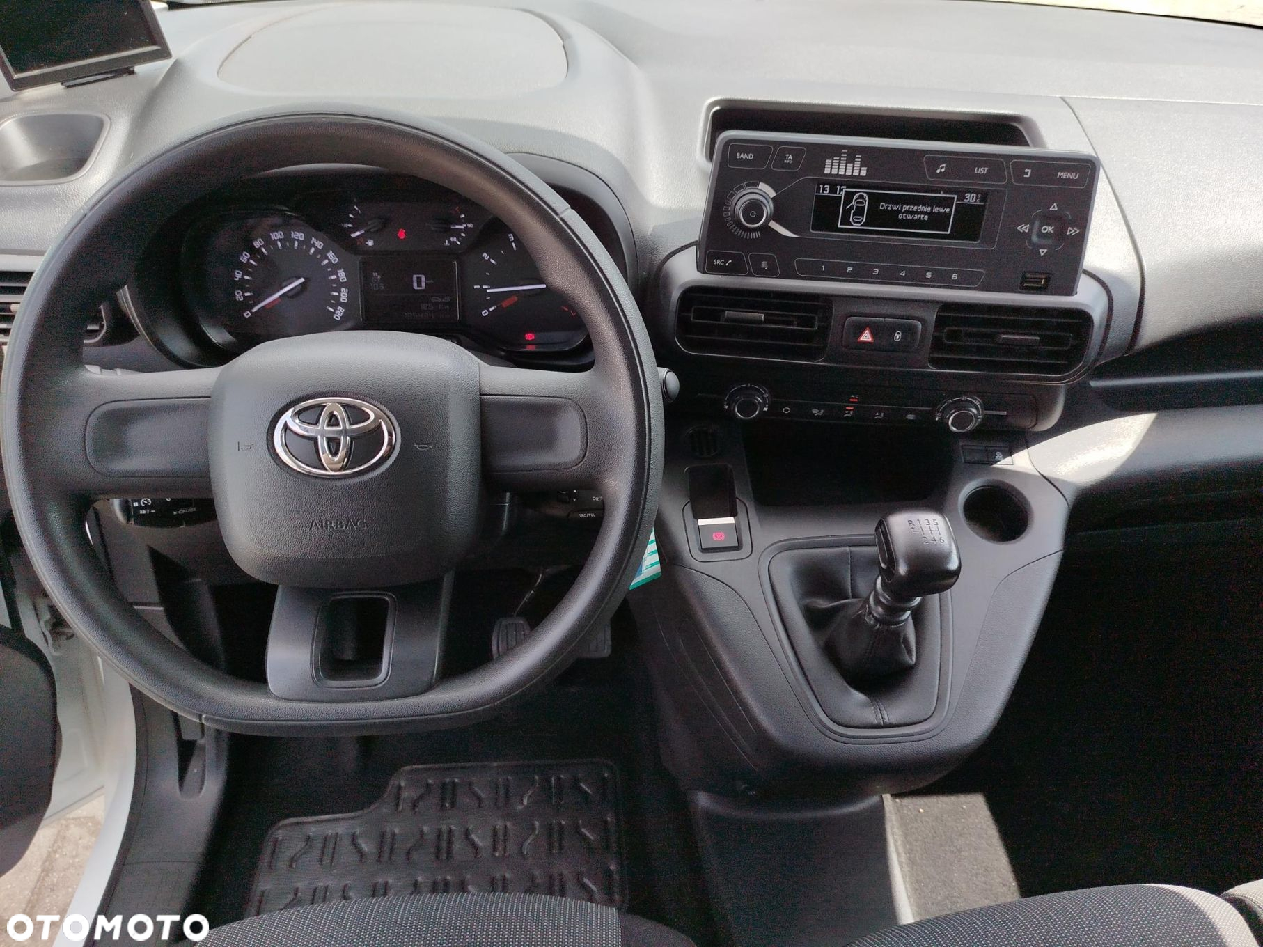 Toyota Proace City - 11