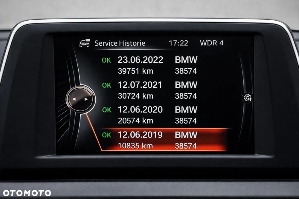 BMW Seria 2 218i - 20