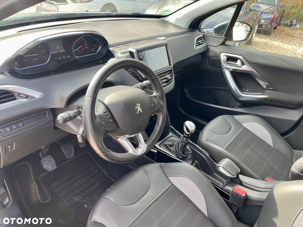 Peugeot 2008 PureTech 130 GPF Stop&Start Allure - 9