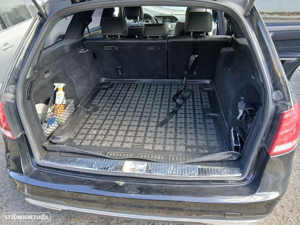 Mercedes-Benz E 300 Bluetec Hybrid Avantgarde - 7