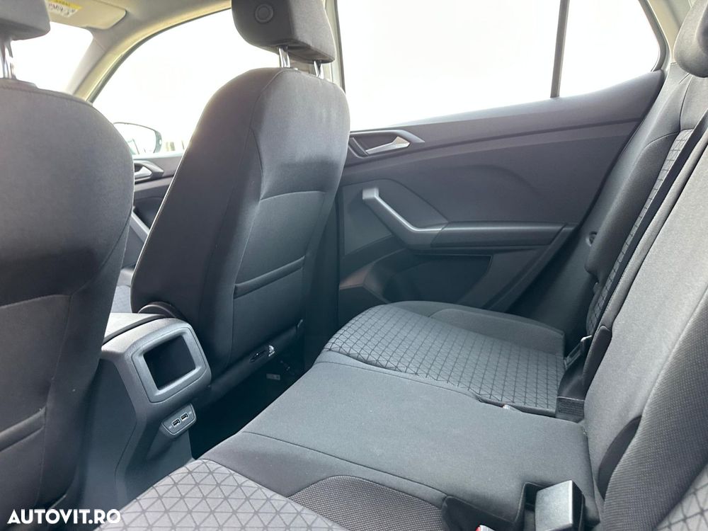 Volkswagen T-Cross - 16