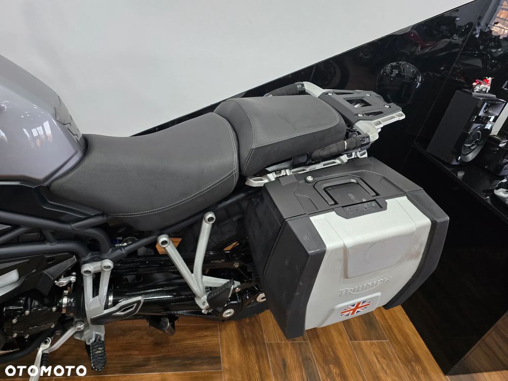 Triumph Tiger - 28