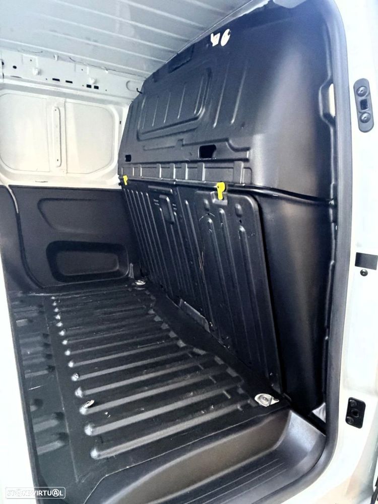 Peugeot Partner 1.5 BlueHDi Standard EAT8 - 6
