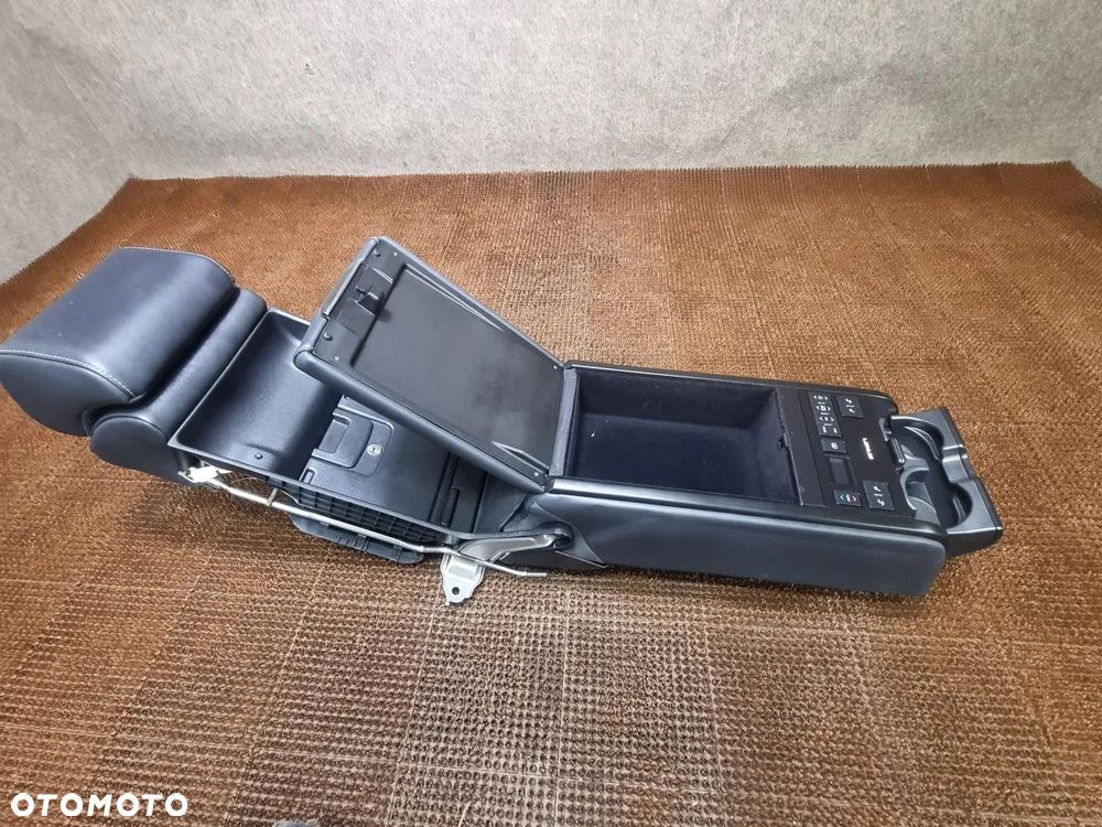 LEXUS ES gen VII od 2018r  Podłokietnik Tylnej Kanapy OMOTENASHI RÓŻNE KOLORY - 5