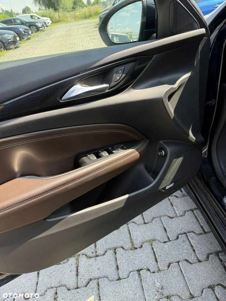 Opel Insignia - 16