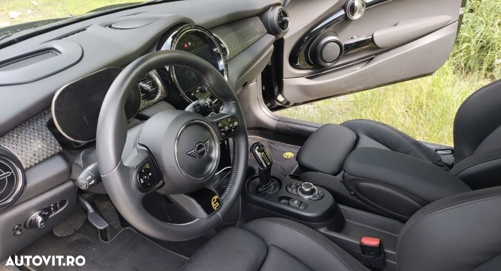Mini Cooper SE Electric Trim - 8