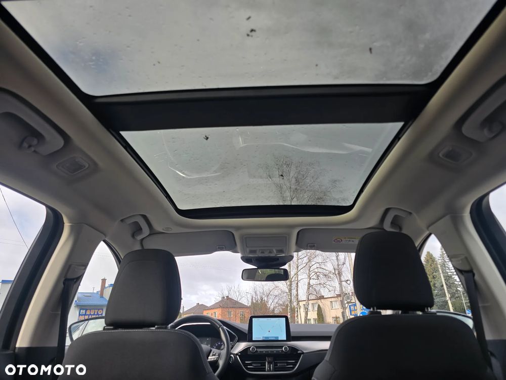 Ford Kuga 1.5 TDCi 2x4 Titanium - 10