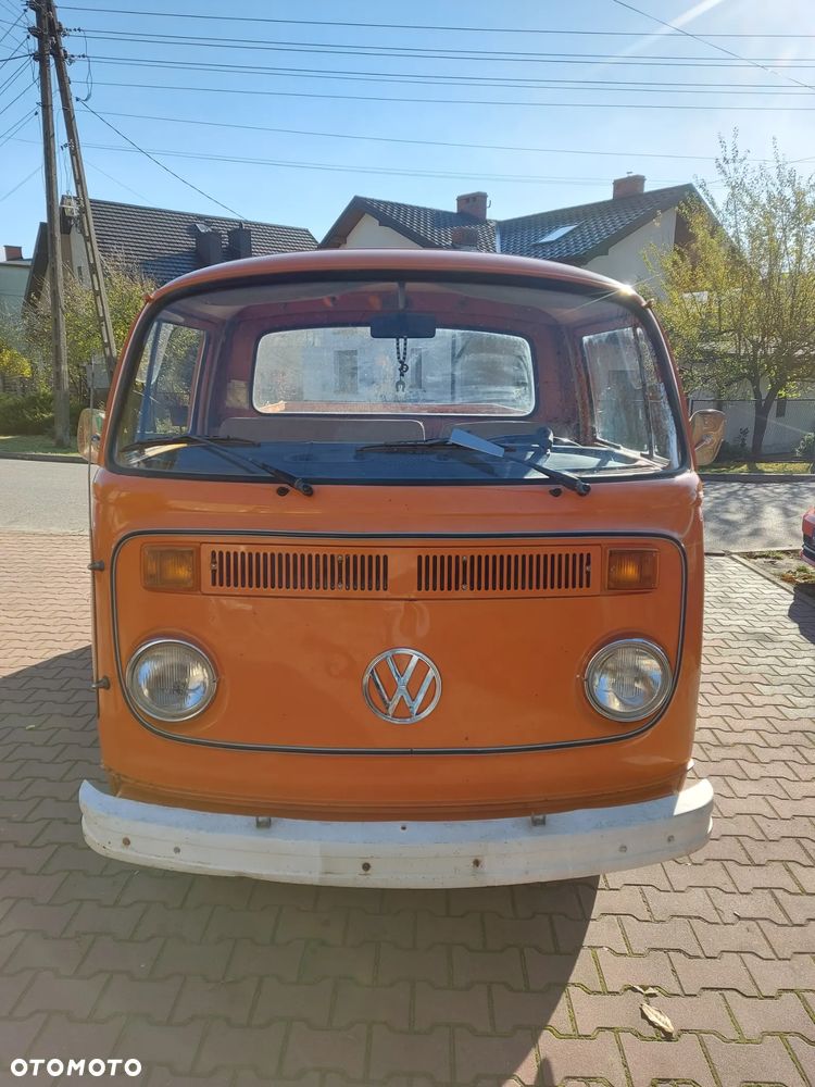 Volkswagen Transporter - 2