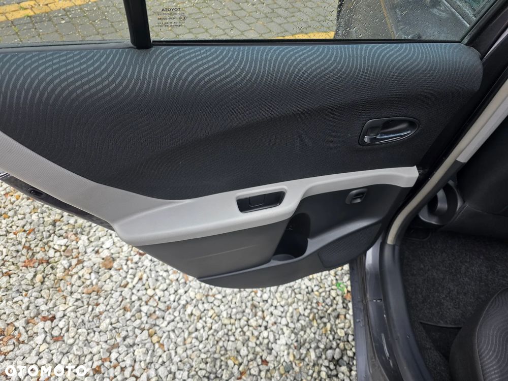 Toyota Yaris 1.33 VVT-i Life - 14