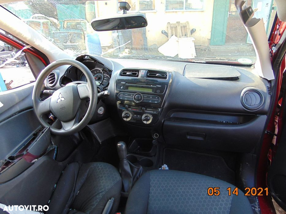 Geam Culisant Spate Dreapta mitsubishi Space Star 2015 Hatchback Rosu - 7