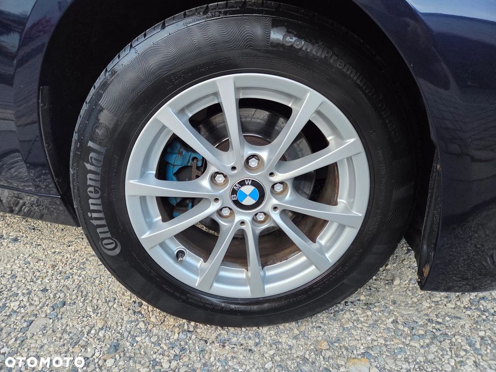 BMW Seria 3 318d Sport Line - 27