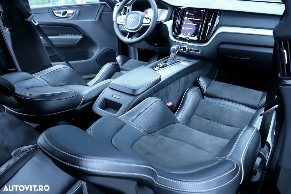 Volvo XC 60 D5 AWD Geartronic RDesign - 14