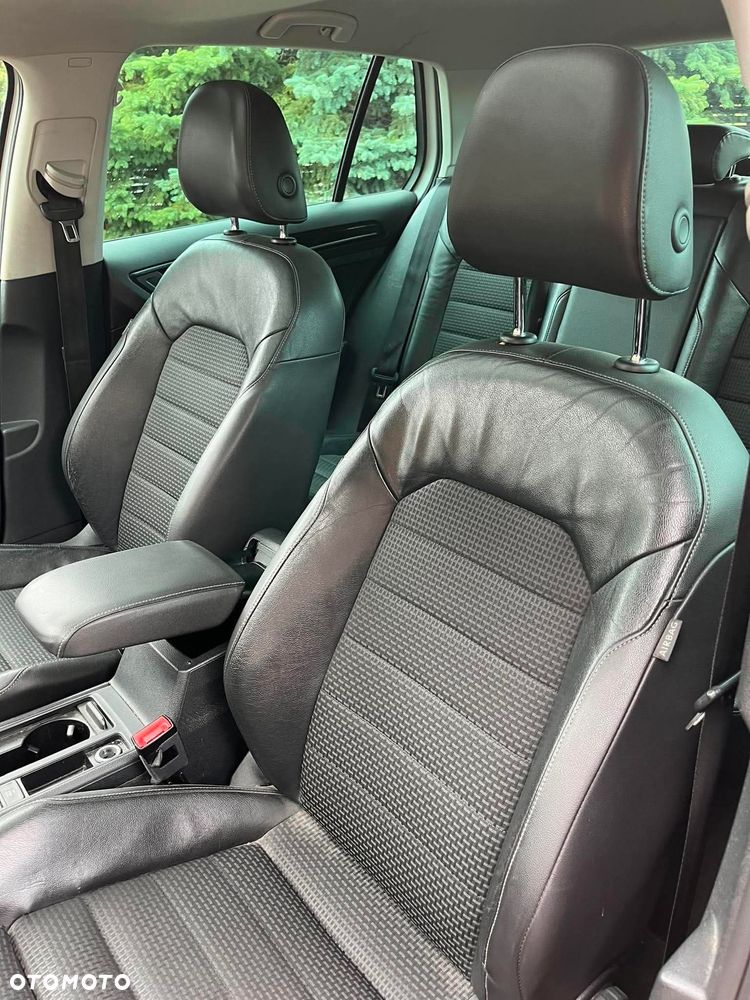 Volkswagen Golf 1.4 TSI BMT Comfortline DSG - 8