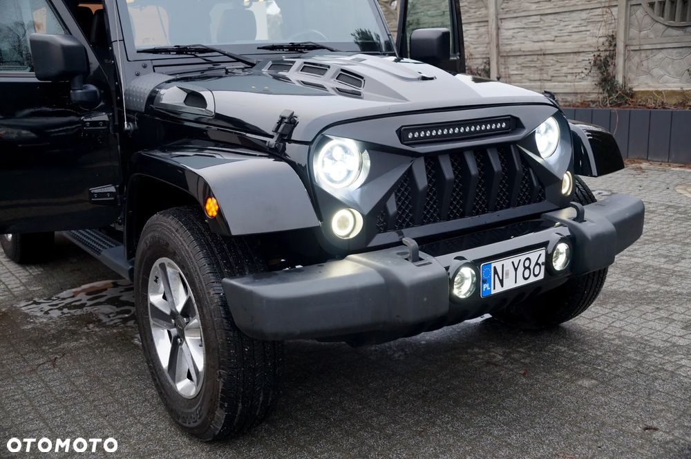 Jeep Wrangler 3.6 Unlim Sahara - 17