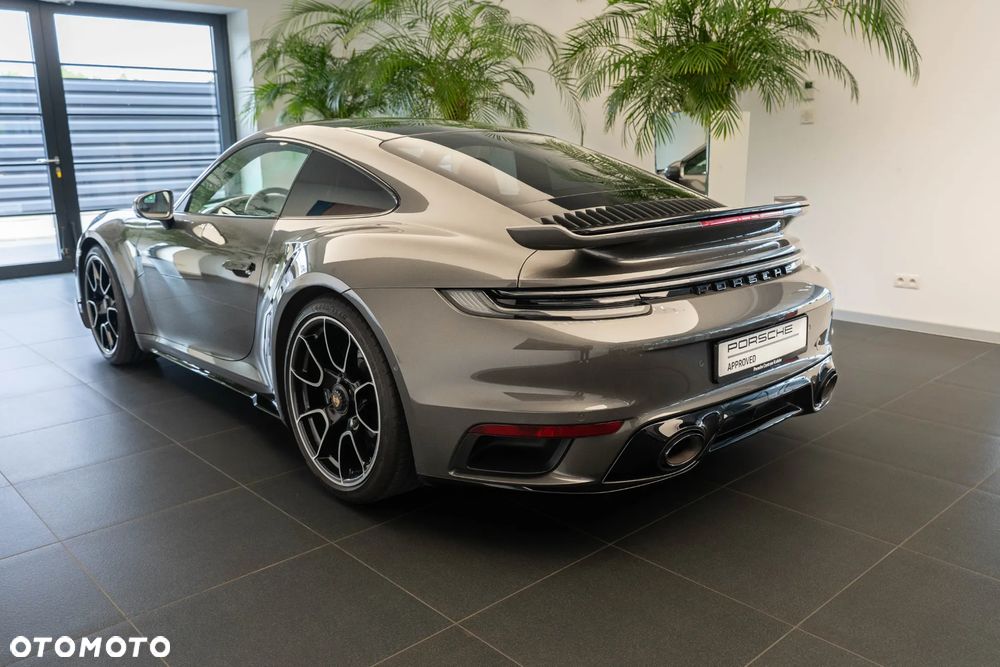 Porsche 911 Turbo S - 3