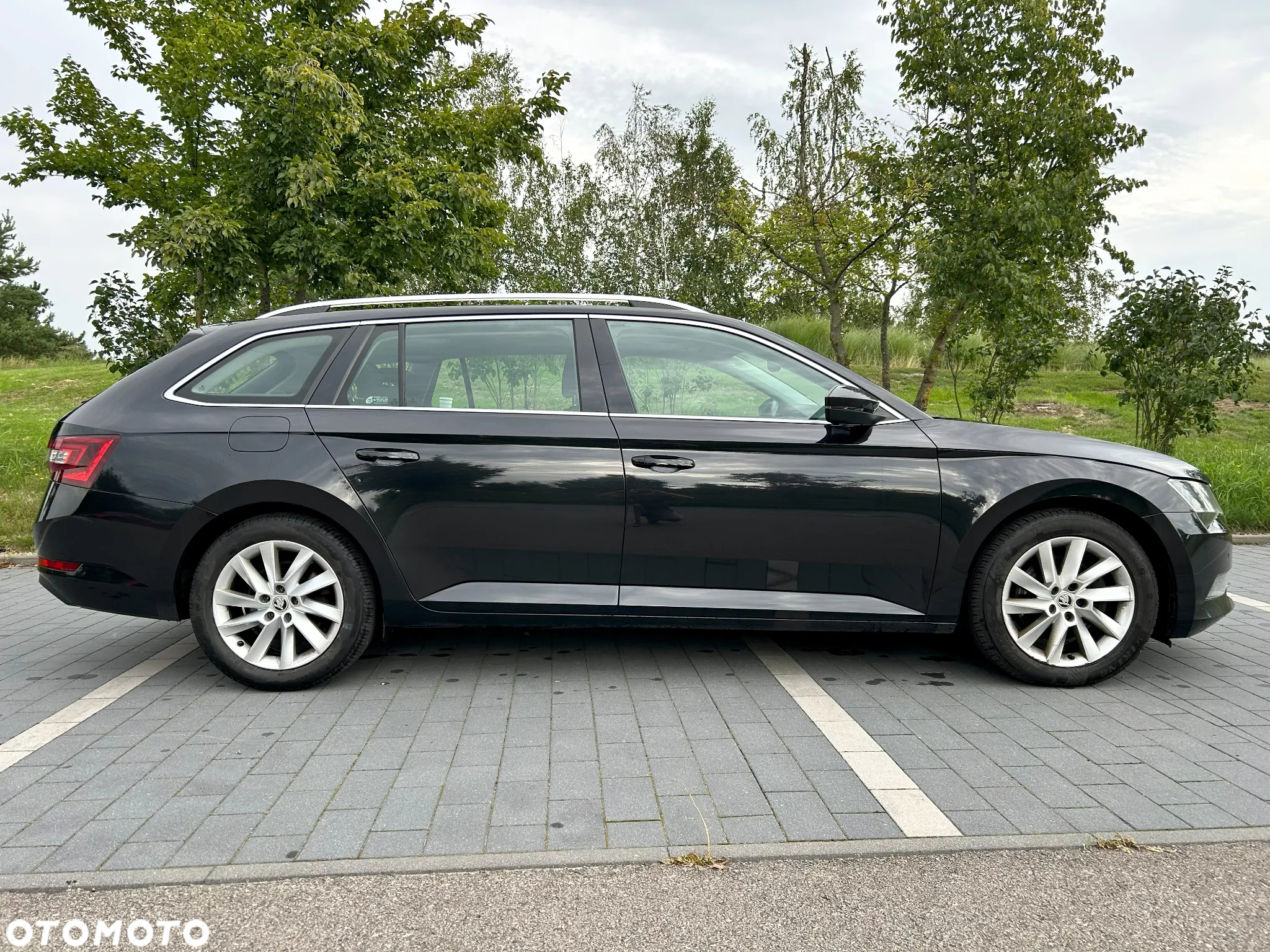 Skoda Superb 2.0 TDI Style DSG - 8
