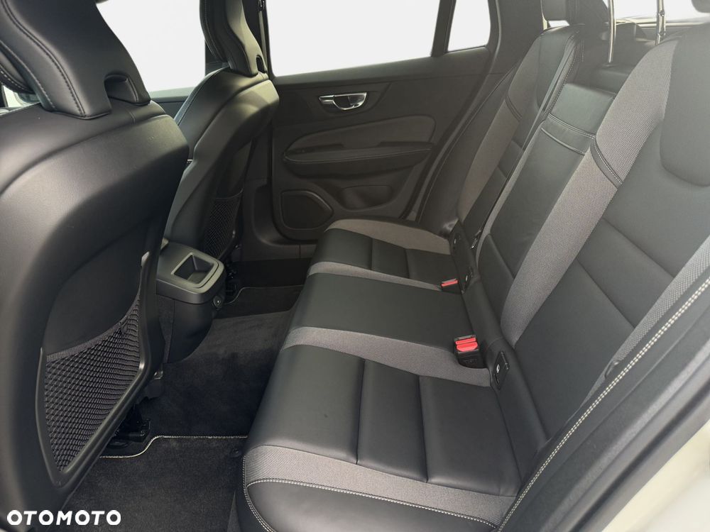Volvo V60 B3 B Geartronic RDesign - 27