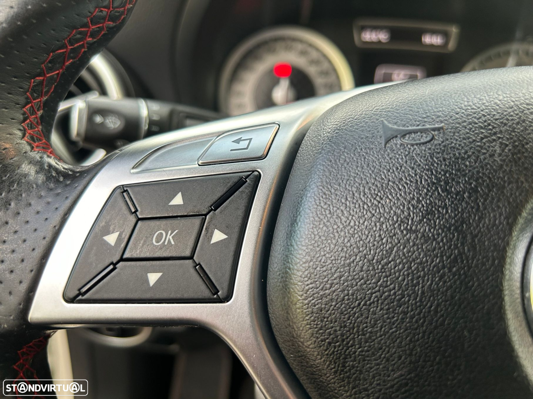 Mercedes-Benz A 200 CDi BE AMG Line - 39