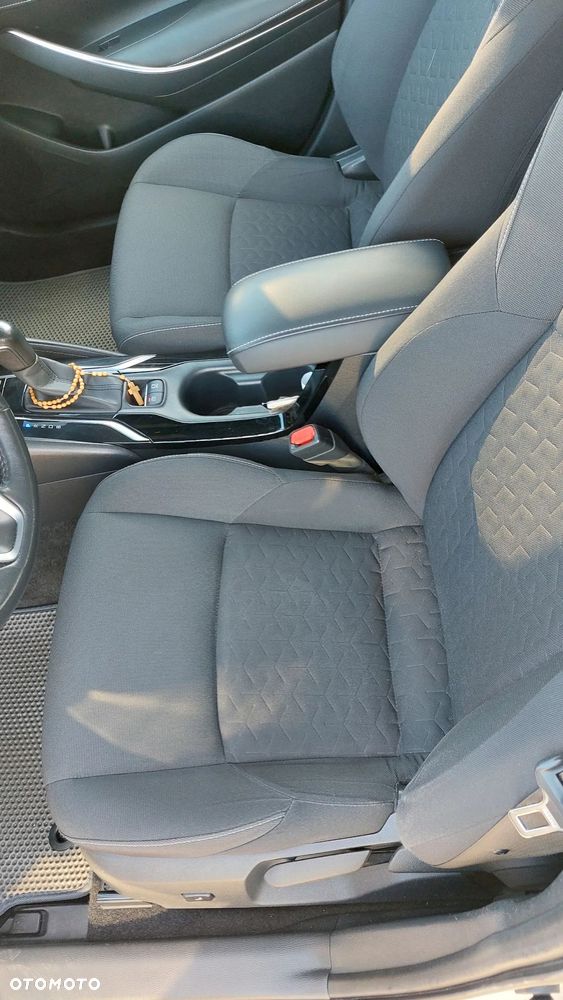Toyota Corolla 1.8 Hybrid Selection - 33