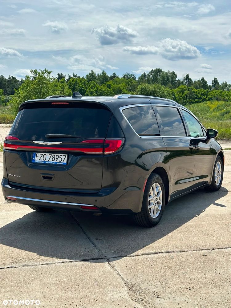 Chrysler Pacifica - 14