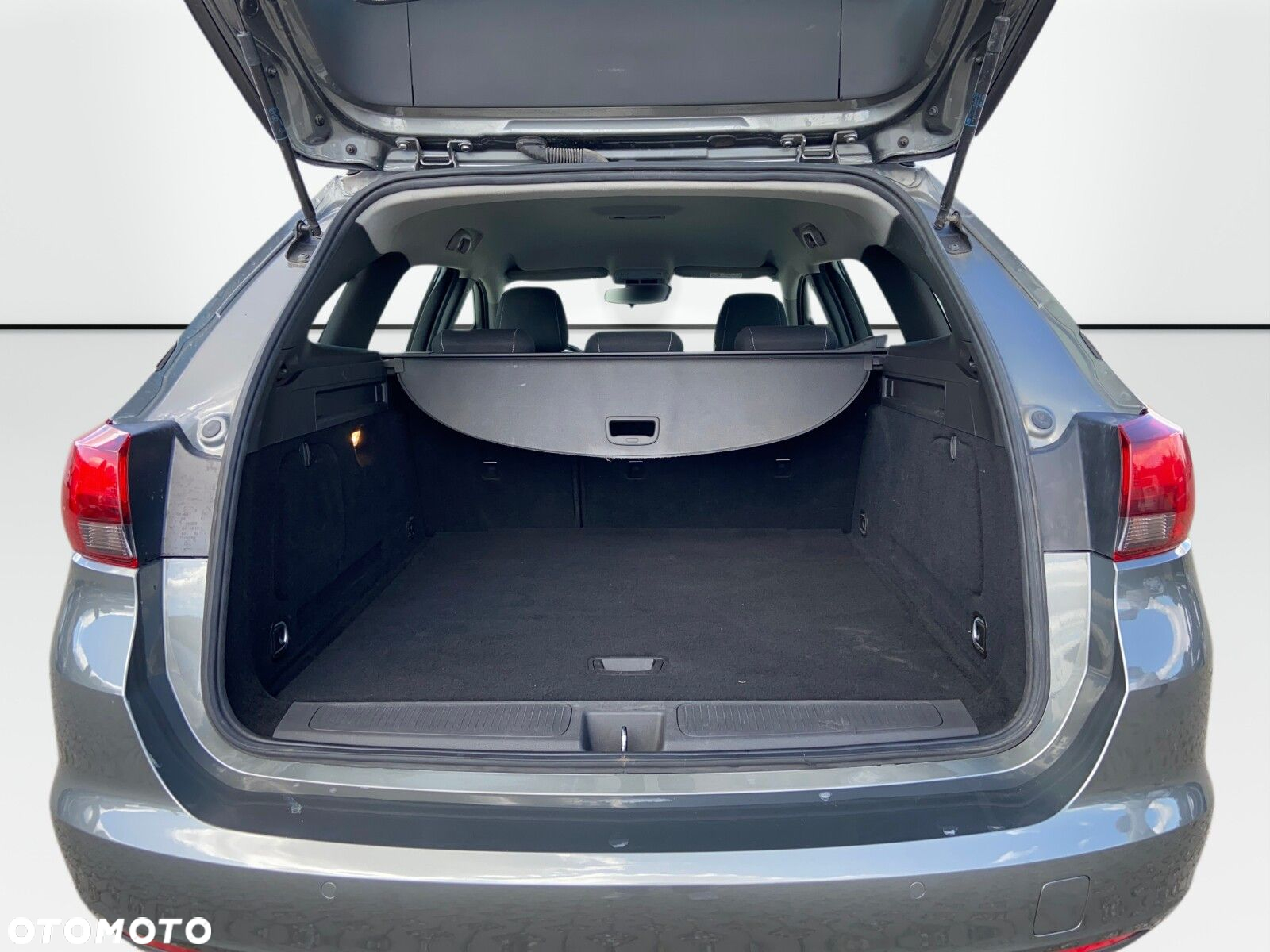Opel Astra V 1.2 T Edition S&S - 9