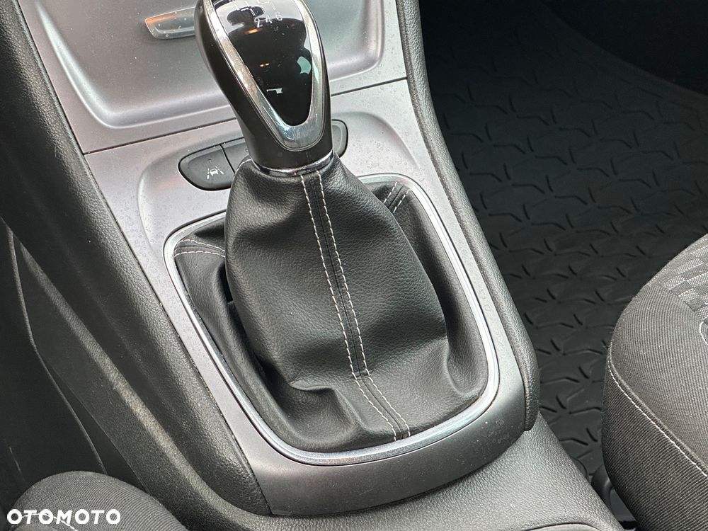 Opel Astra 1.6 BiTrb D (CDTI) Start/Stop Innovation - 36